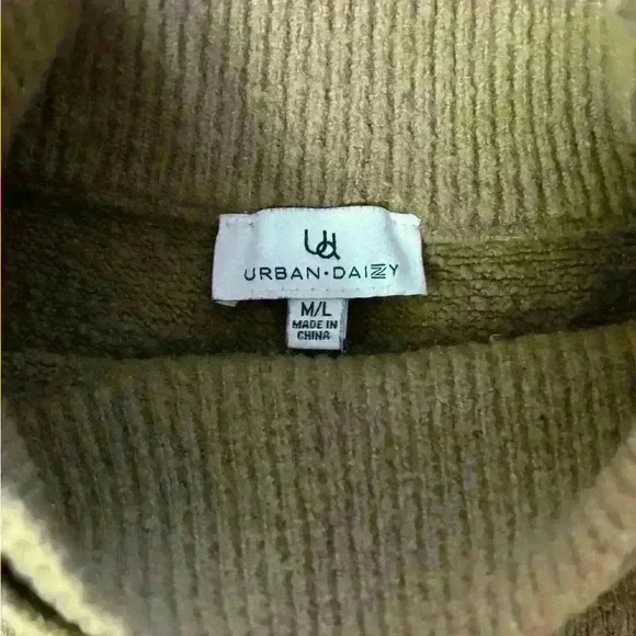 Urban Daizy Double Mock Neck Sweater Color Tan Size M/L - Picture 6 of 11